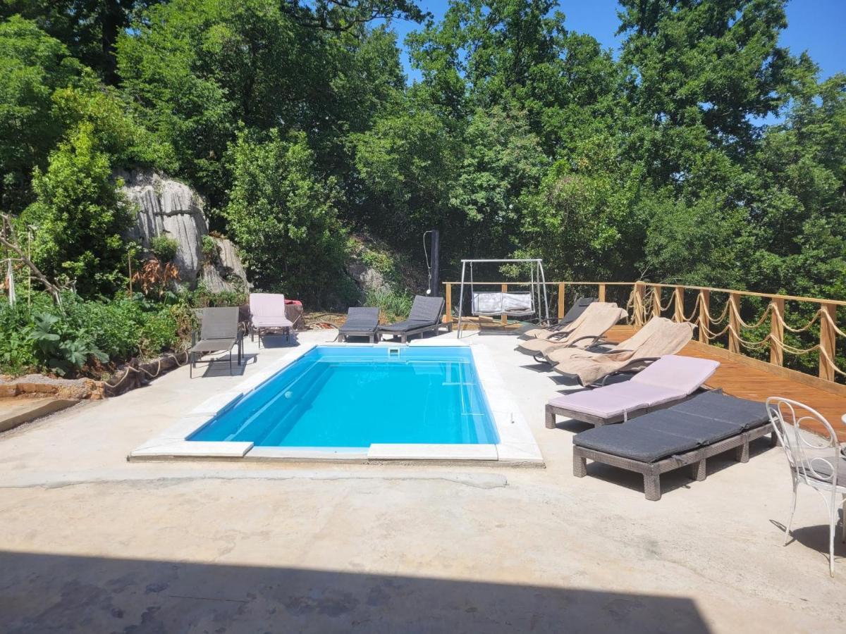 Apartments Chiara Mit Meerblick Und Pool Und Jacuzzi Lovran Exterior photo