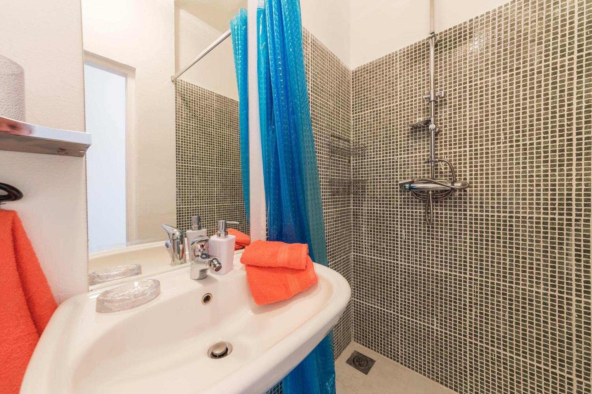 Apartments Chiara Mit Meerblick Und Pool Und Jacuzzi Lovran Exterior photo
