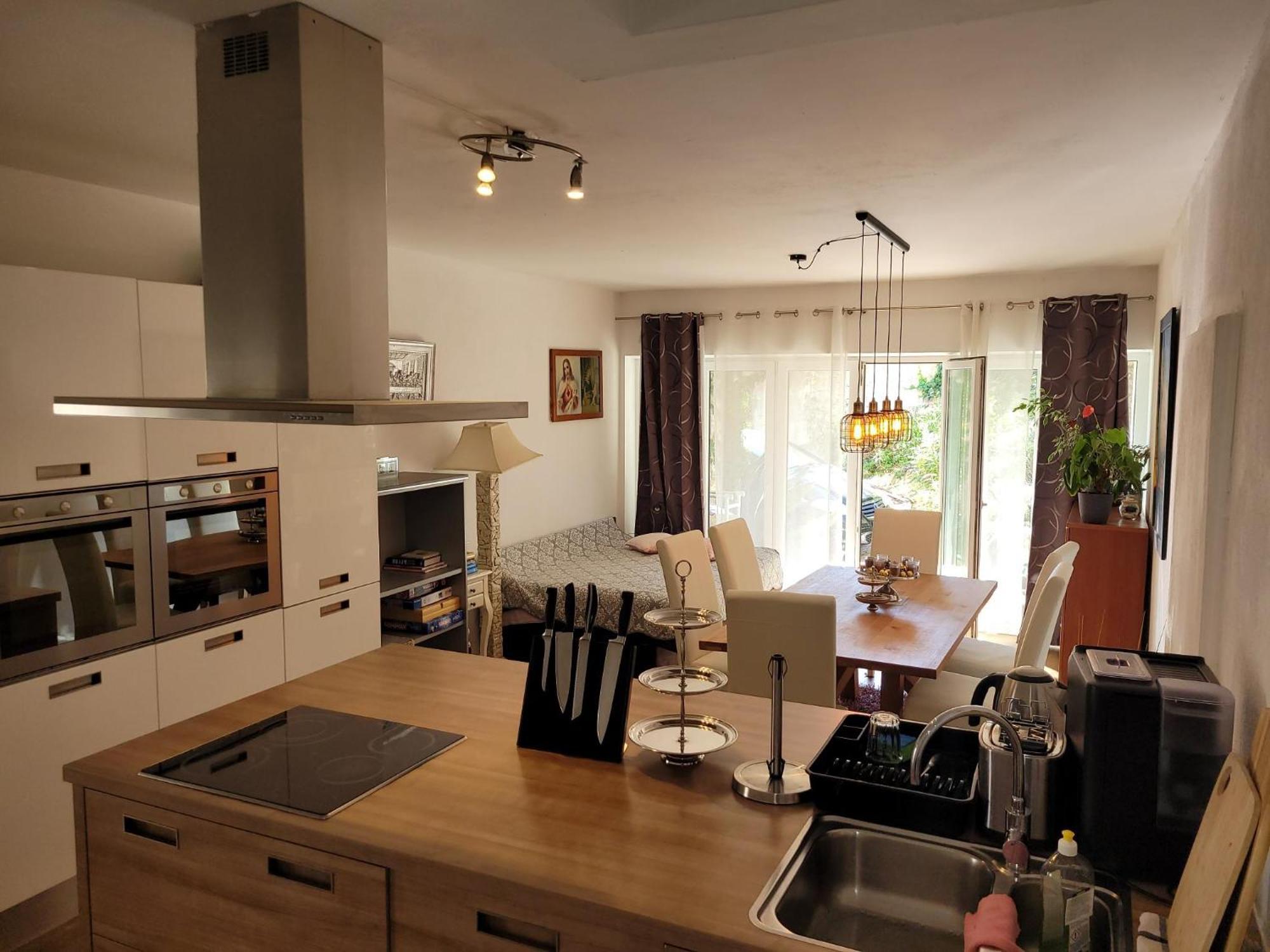 Apartments Chiara Mit Meerblick Und Pool Und Jacuzzi Lovran Exterior photo